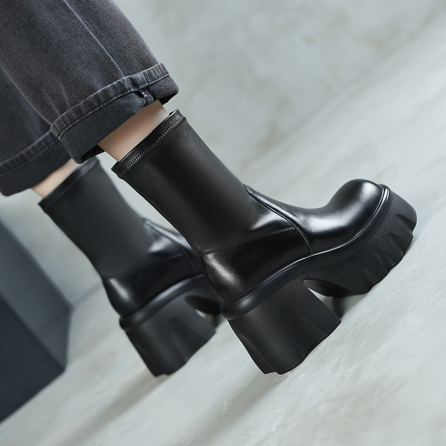 Boot nữ cổ thấp cao gót 10cm da thật đế dày tăng chiều cao mùa thu đông — Lớp lót bằng da bò, Lớp lót bằng da sáng chế