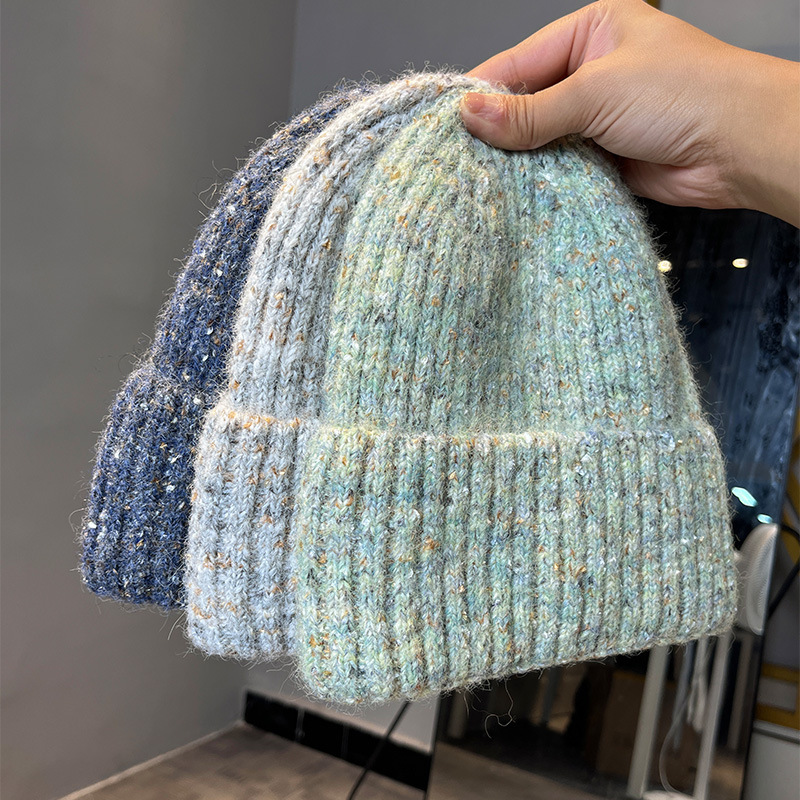 Korean Style Colorfulful Dot Velvet Woolen Hat for Women in Winter, Fashionable and Warm, Trendy Outdoor Ear Protection Knitted Hat