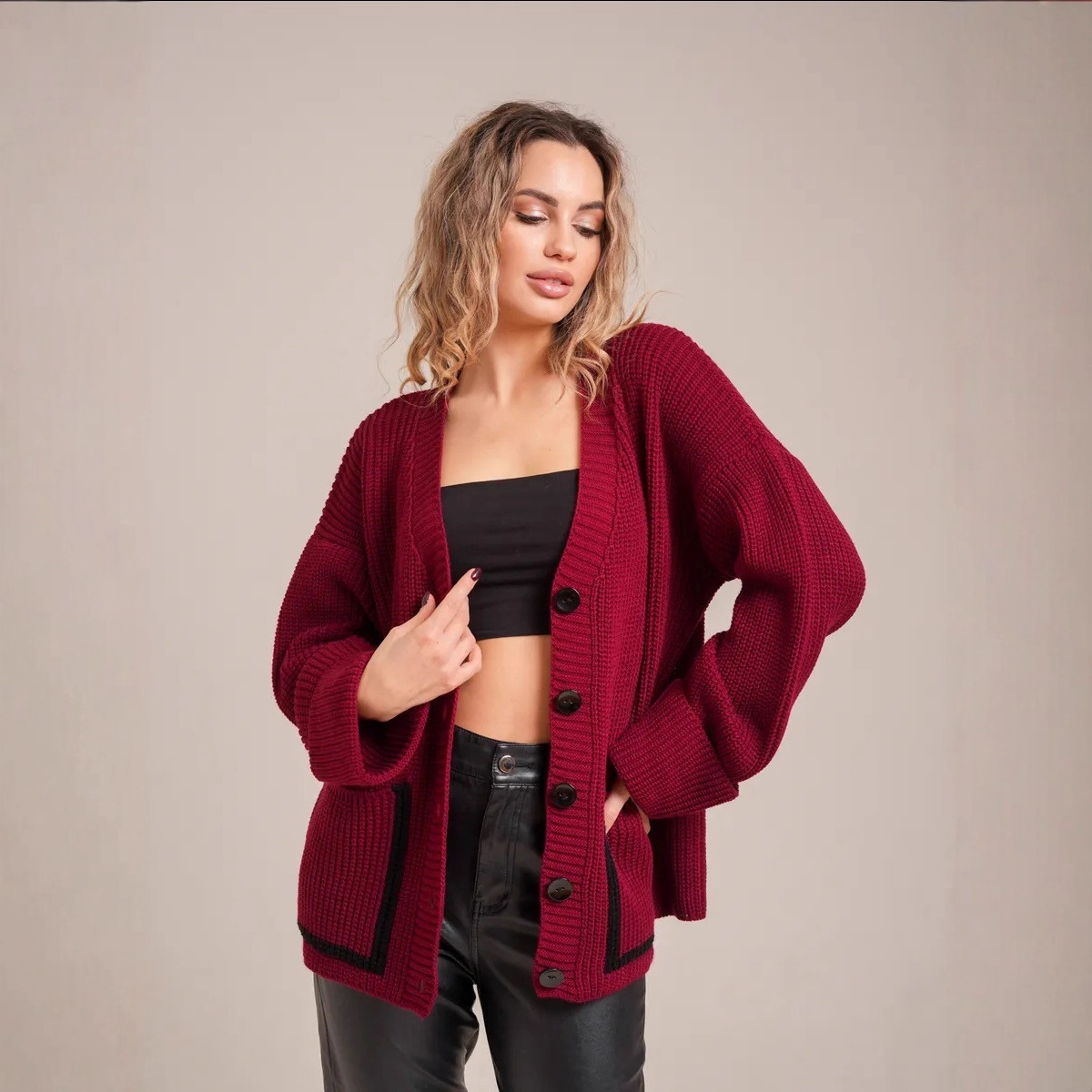 Bolsillo de comercio exterior transfronterizo color de punto Cardigan de mujer otoño invierno nuevo suéter de aguja gruesa de cuello en V image 3