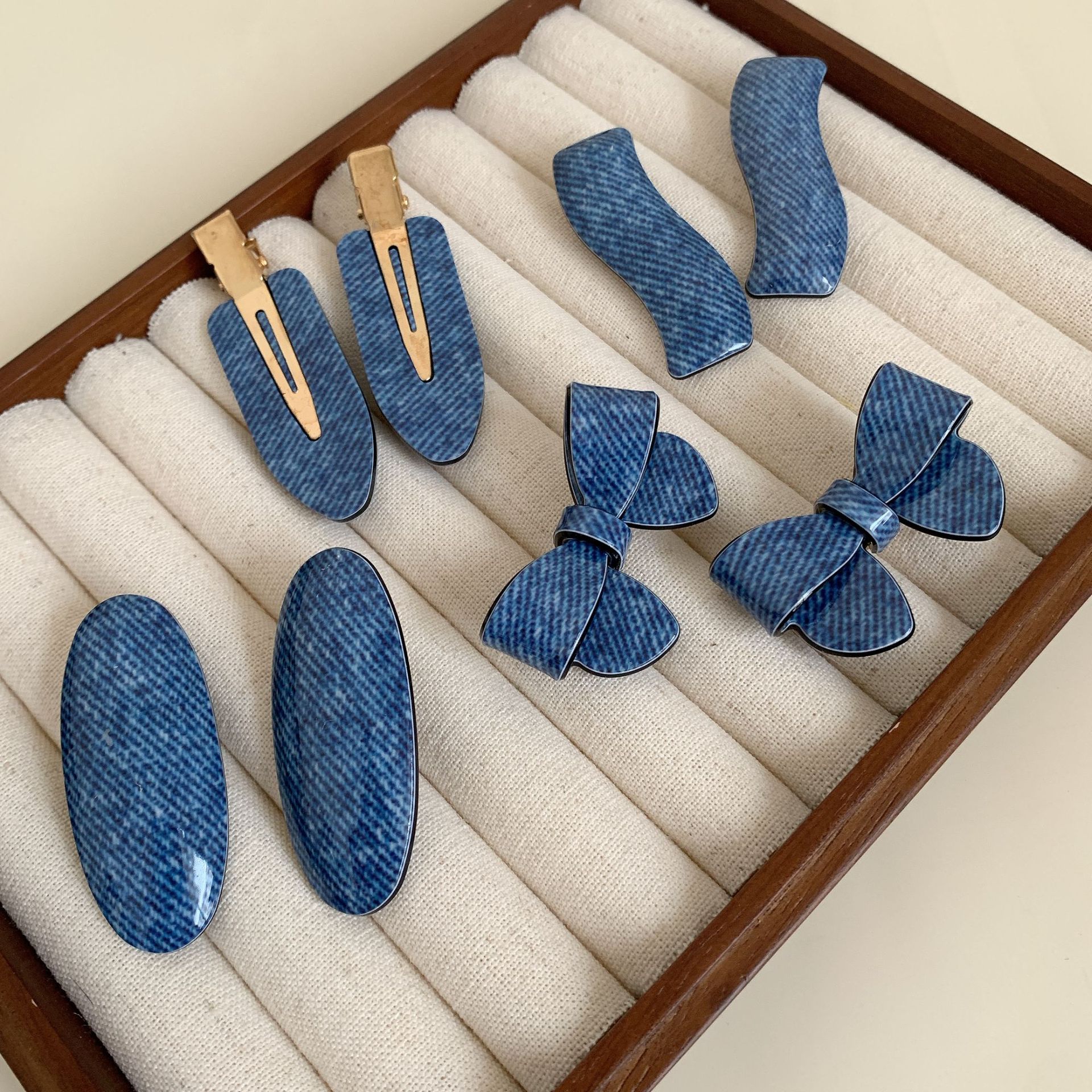 Women's Geometric Bow Knot IG Style Cute Acetic Acid Sheets Hair Clip display picture 2