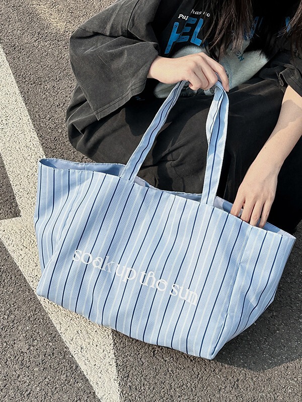 Korean Style 2024 Summer Casual Fashionable Striped Lazy Tote Bag Women's Large Capacity All-match Commuter Shoulder Handbag