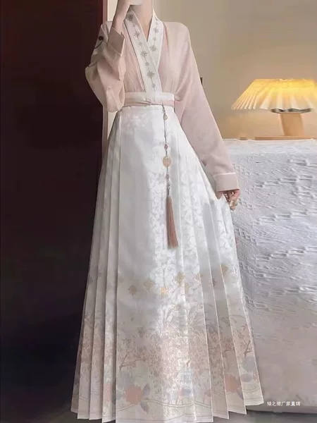 New Chinese-Style Ming Dynasty Hanfu Set with Jacquard Print, Summer Thin Modified Daily Two-Piece for Adults