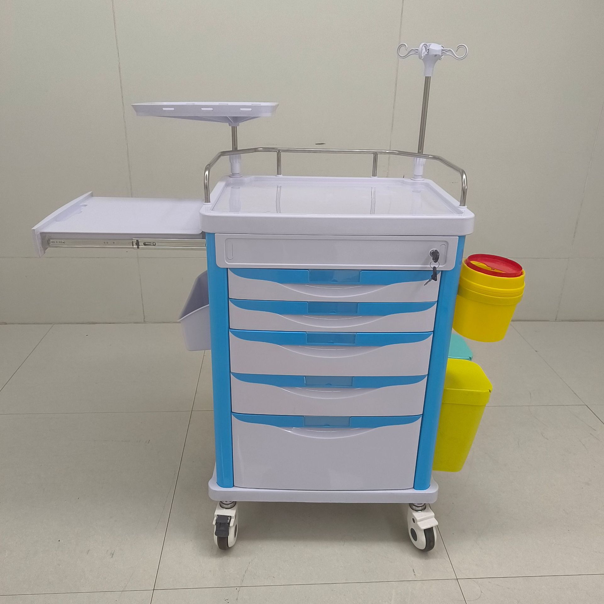 Ambulancia azul de 5 capas