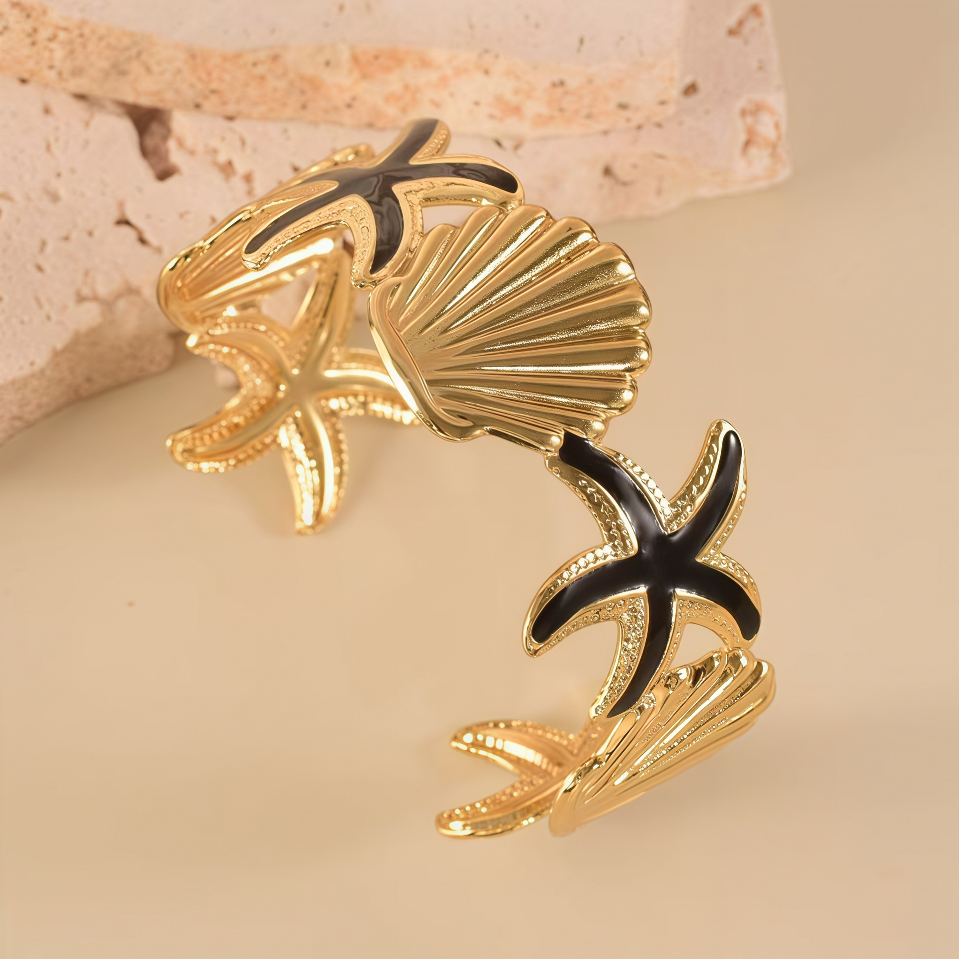 Brazalete de Concha estrella de mar negra