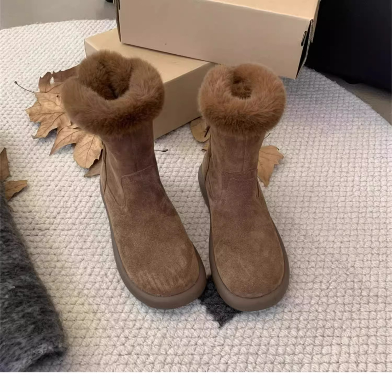 Winter Baumwolle dicken Sohlen Schnee für Frauen 2024 Winter neuen Stil mit Plüsch Isolierung, modische und vielseitige flache_voghion.com