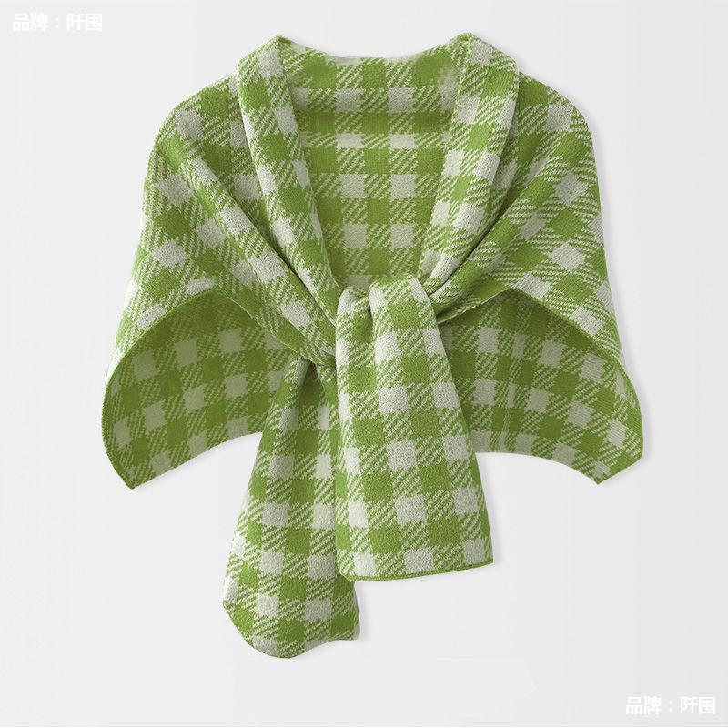 夏季空调房护颈椎特厚披肩新款上档次小披肩秋冬季配裙子高档围巾