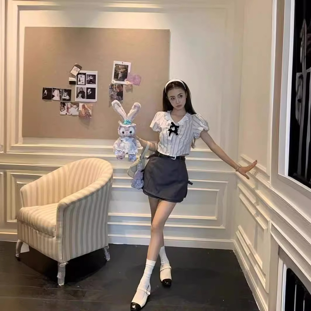 Summer lace shirt with bow