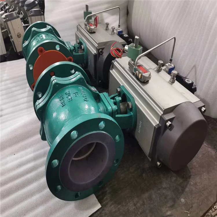 Q641F46-10P DN50气动软密封不锈钢衬氟球阀 耐腐蚀球阀 法兰球阀