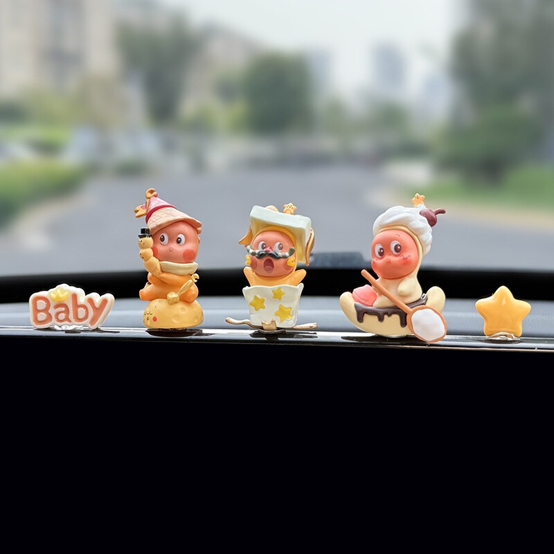 创意车载摆件星星人汽车中控台显示屏幕车内装饰品公仔可爱创意女|undefined