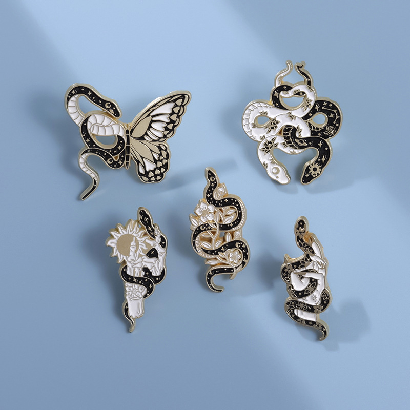Punk Pin Snake Butterfly Zinc Alloy Stoving Varnish Unisex Brooches display picture 9