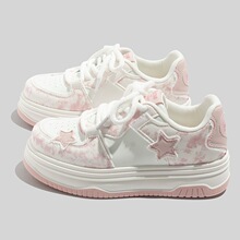 蓓尔2026春季新款板鞋女高颜值小白鞋时尚百搭休闲鞋厚底单鞋1622