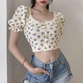 2025夏季美式复古风碎花短款T恤女夏方领泡泡袖露肚脐上衣潮女装