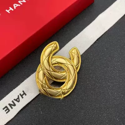Ocean Personality Trend, Sweet — Yaxa sancaqları - gold-crooked-letter-brooch