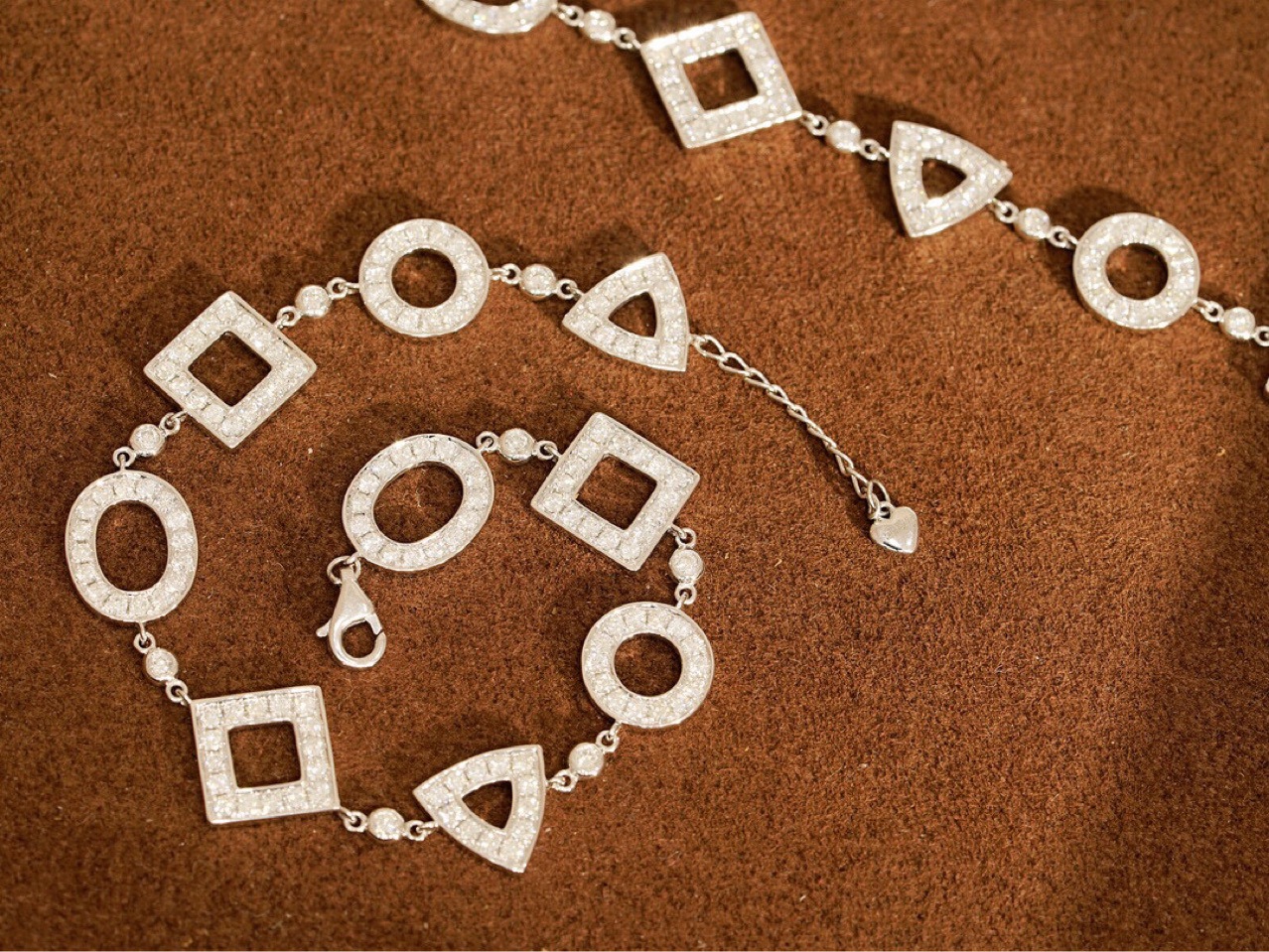 Diamond geometric design organic bracelet natural stone