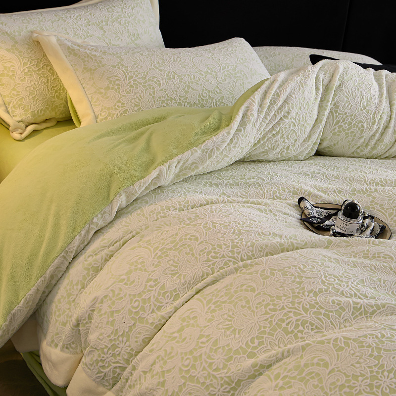 Invierno de invierno tallado de cuatro piezas de cama de coral de invierno de invierno de lana de 2025 nuevo tipo de tela de flanela de cama