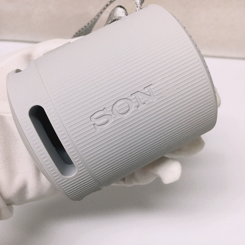 Cross-border foreign trade wireless Bluetooth speaker SRS-XB100, waterproof and dustproof, portable mini super bass speaker