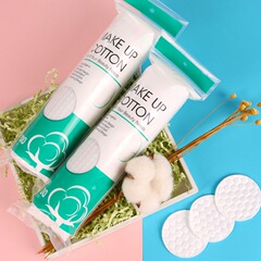 Circular cleansing pads, three-layer extra thick disposable makeup pad, 100 pieces in a bag, circular cleansing pad with round dot embossing