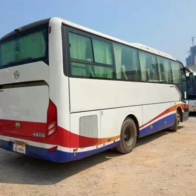 给各种翻新及改装大巴车提供玻璃及设计方案提供各种改装客车玻璃