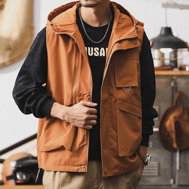 American-style mountain-inspired hooded jacket for men, autumn 2026 new trendy outdoor windproof and waterproof functional workwear vest for men.