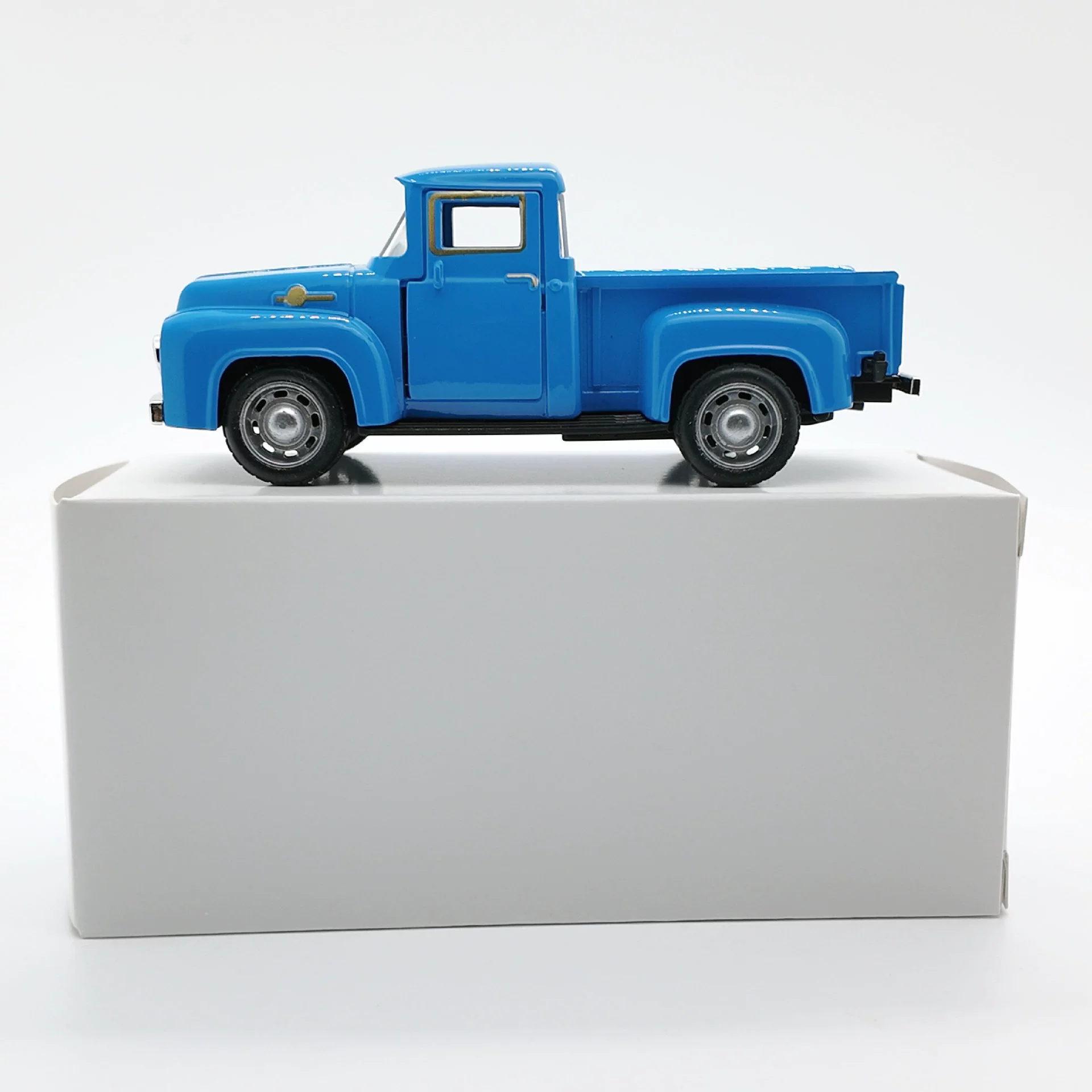 Трансграничный Master Car Pickup Alloy Model Little Red Перейти к той же модели 1:32 Модель Pink Truck