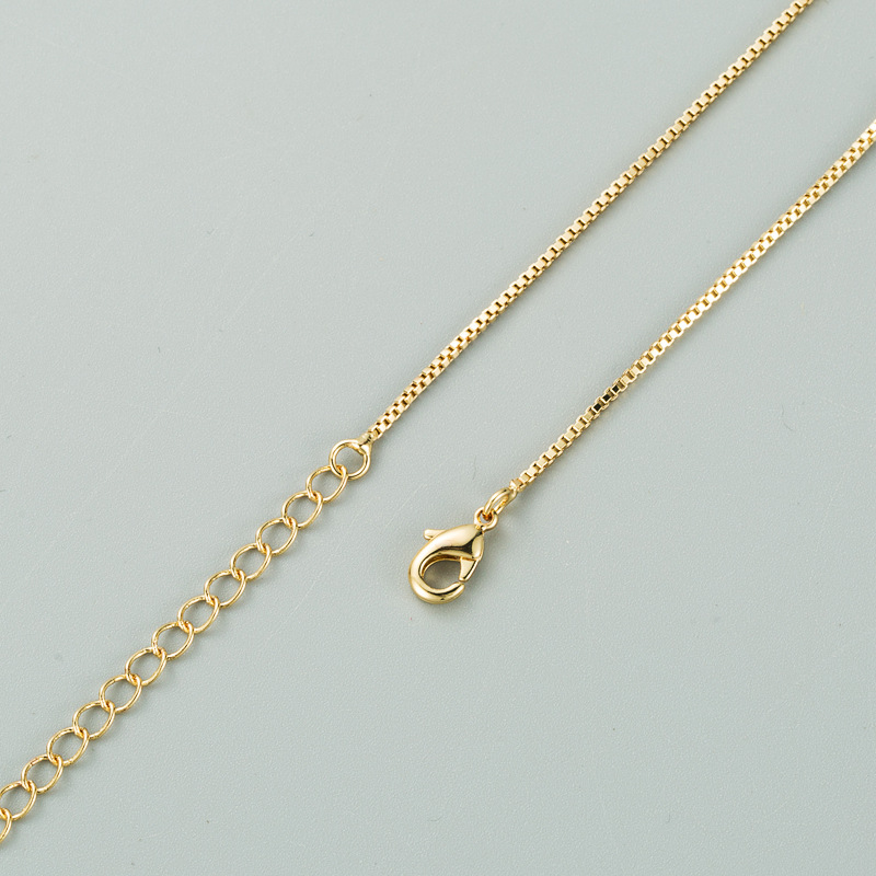 devilu0027s eyes heart-shaped pendant necklace