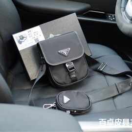 P拉达男女同款时尚迷你手机单肩包尼龙布零钱包斜挎背包图片实拍