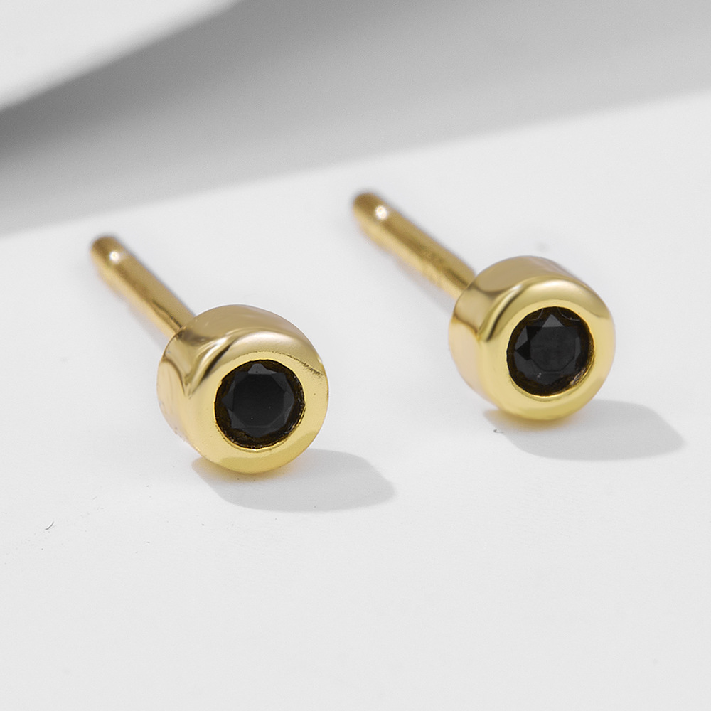 Pendientes de nano circón negro redondo simple de plata de ley s925 Pendientes de nicho de personalidad de lujo ligero europeo y americano femenino