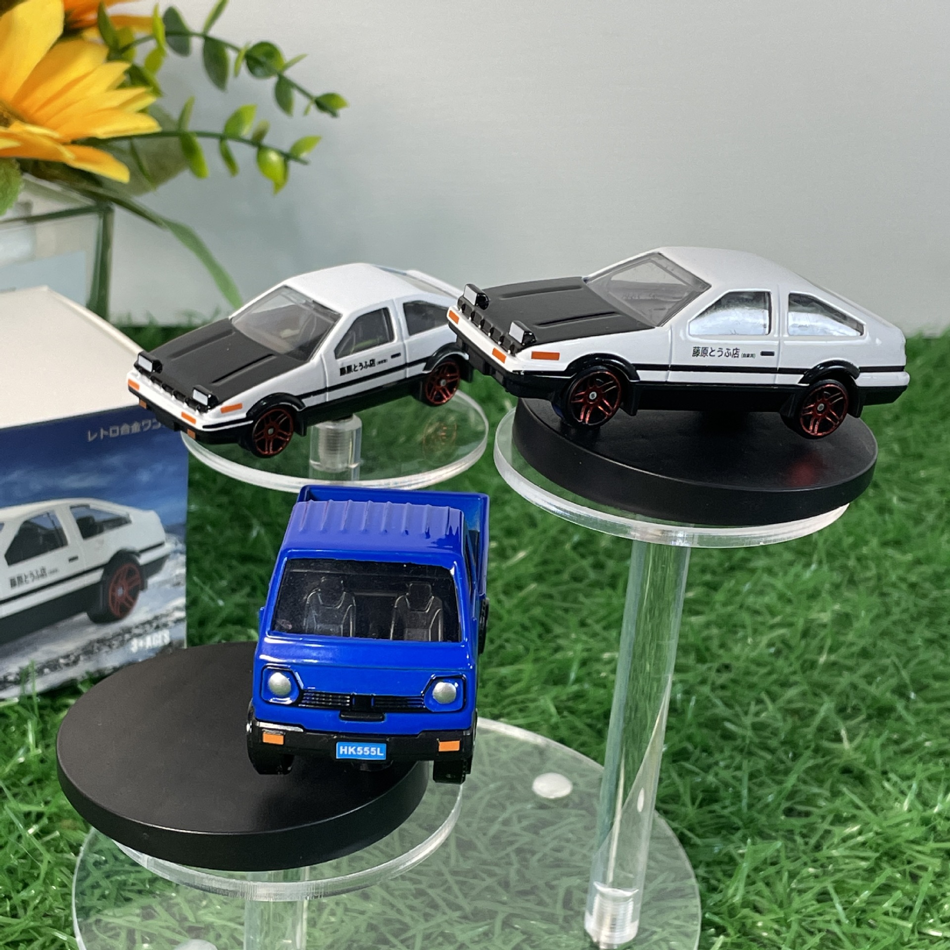 폭발 AE86 드리프트 자동차 회전 장식품 합금 자동차 모델 센터 콘솔 하이 엔드 자동차 펜던트 장식품 도매