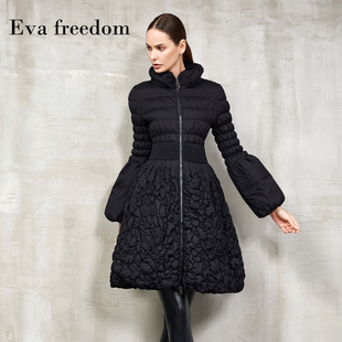 Temperament Outwear Heavy Industry Embroider 2024 Winter New Fashion Puff Wrinkled Lantern Sleeve down Jacket Women's Mid-Length