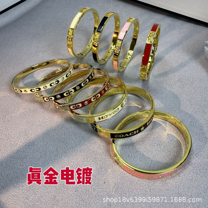 Coa Logo Classic C Letter Bracelet Enamel Women's Carriage Bracelet Gold Color Fashionable Versatile European and American Cross-Border