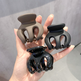 �l�A�ϹϊA���RβСץ�AŮ���X�׹̶��B����������^�l���A���^�