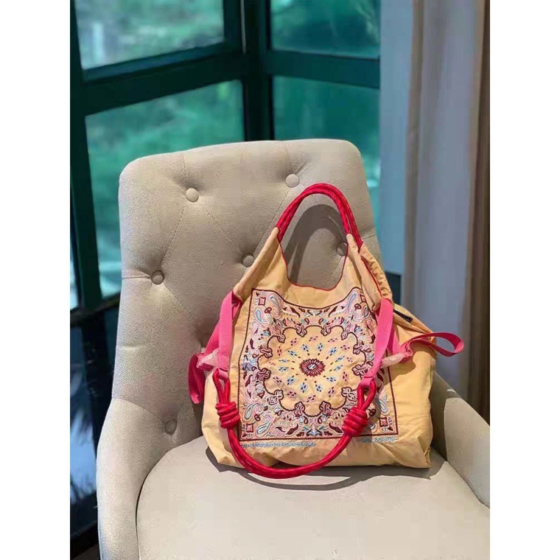 베이지 캐슈플라워 미디엄 (어깨끈 제외)