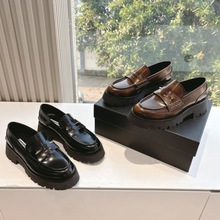 2024�¿�aw����ЬŮ���m�ɸ��СƤЬ���ƴɫ��ĸlogoһ�_��ƤЬ