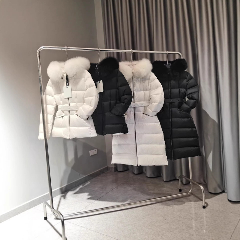 Bonding High Version Hooded down Jacket with Long Fur Collar, Long Winter down Jacket for Women with Fox Fur Hood