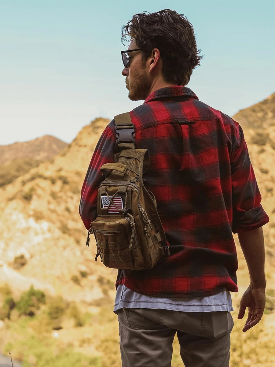 Personalizado bolso de pecho deportivo al aire libre multifuncional hombre mochila anti-desgarro material táctico al por mayor camuflaje portátil