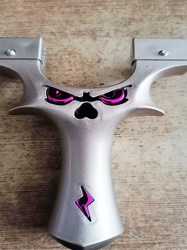 Highly precise slingshot