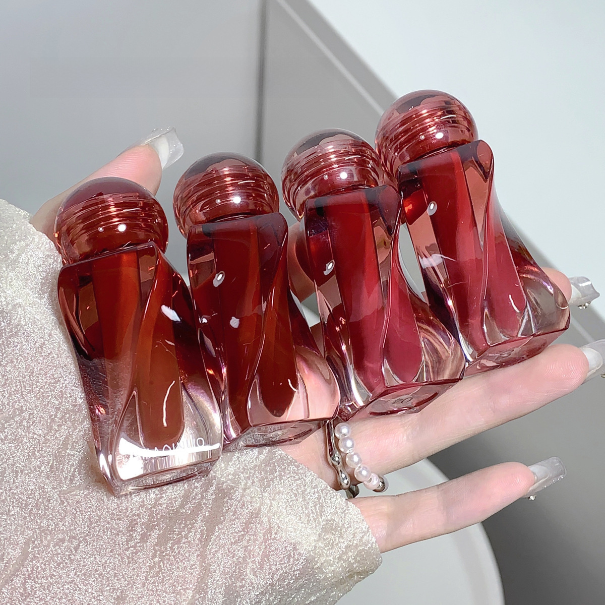 Shanuo soft yarn Art Lip Glaze Matte Velvet lipstick white color rendering makeup cheap lip gloss