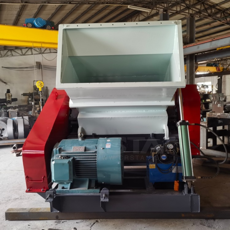 东莞PC废塑料板材破碎机，硬质塑料片材处置破碎粉碎机