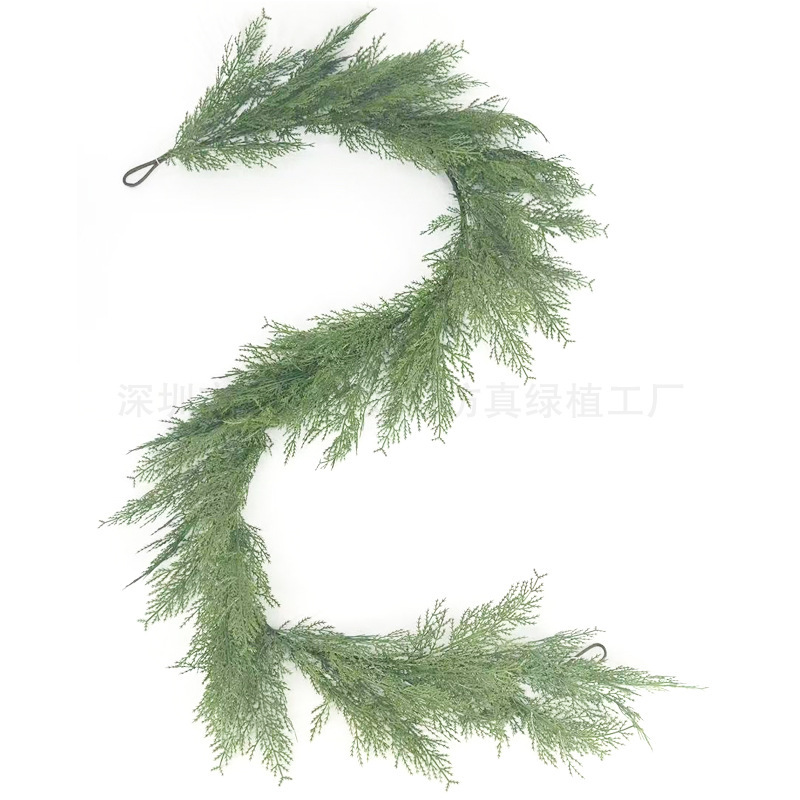 跨境圣诞装饰人造诺克福松针带红果藤条花环装饰仿真绿植缠绕藤蔓|undefined