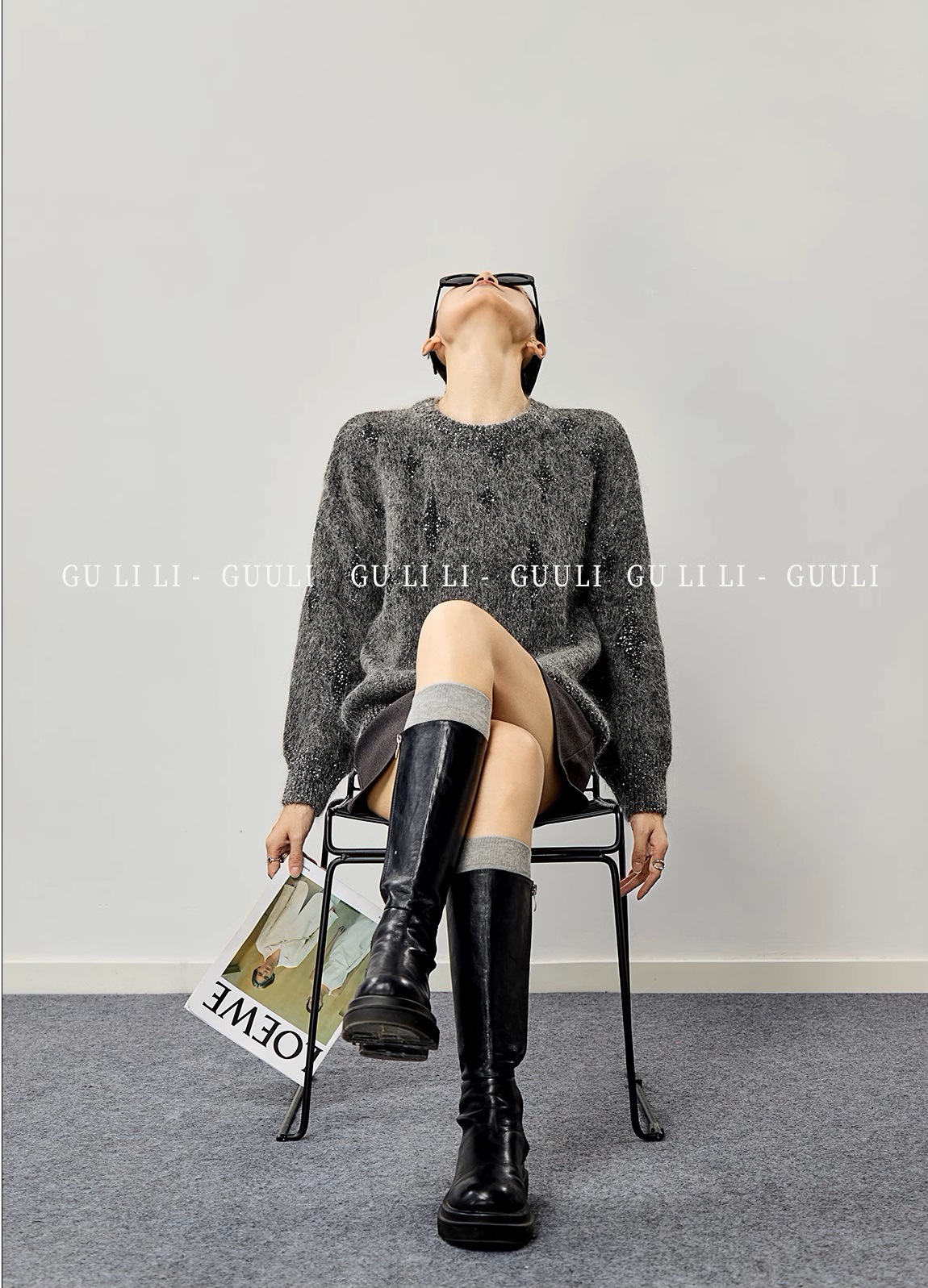 区里Guuli/灰色の丸首のプルオーバー