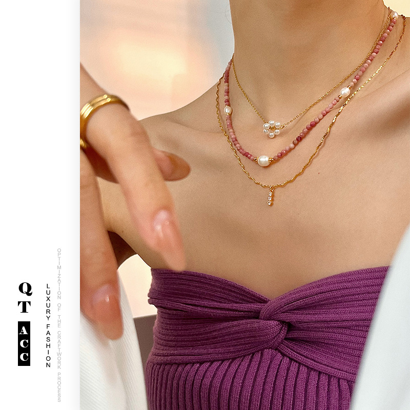 Fashion Commuting Romance Dream Púrpura Natural Stone Pearl Zircon Decoration Design Superposición Collar de cadena curva Mujeres