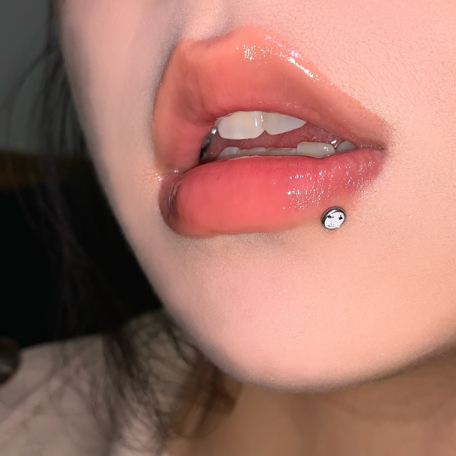 Pointed titanium steel lip stud product view