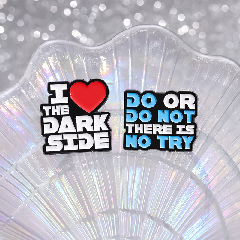 Simple Style Pin Letter Alloy Stoving Varnish Unisex Brooches display picture 8