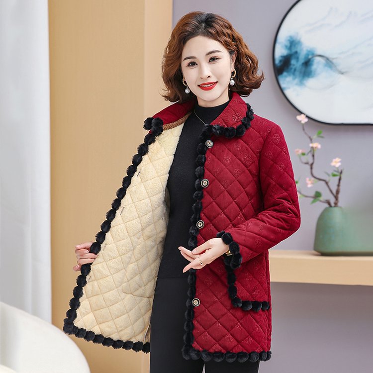 Live cotton coats keep you warm in cold weather!