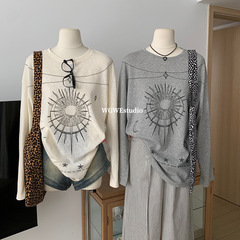 セーヌ韓国版の怠惰でゆったりとしたプリント長袖のtシャツの薄いタイプの日焼け止めのブラウスの初秋の上着の女性