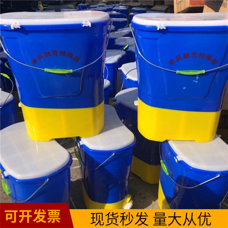 单兵融雪抛撒器配件 电动单兵融雪抛洒器 化雪盐撒布电动智能机