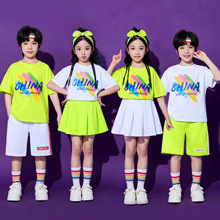 ��һ��ͯ������ݳ���С�W���\�ӕ����b��Ů�׃��@�赸������ݷ�