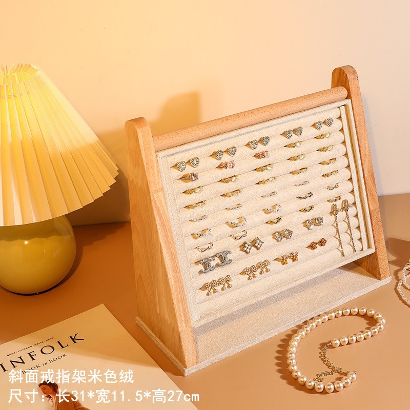 ����ɫ�������ִ������Ҽ����ݸߵ����μ����ɵ�׹��Ʒչʾ�ܿ羳