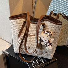 ���ٴ���¿�r�д���������Ů���؆μ�ͨ��ɳ��Ů��