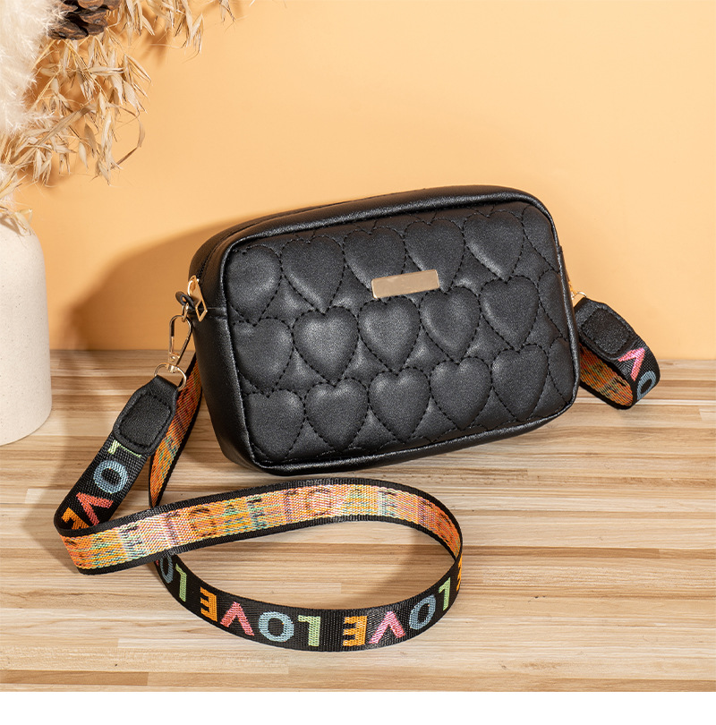 Heart Shape, Solid Color Pattern All Seasons Season Women's Small All Seasons Pu Leather Fashion Shoulder Bag